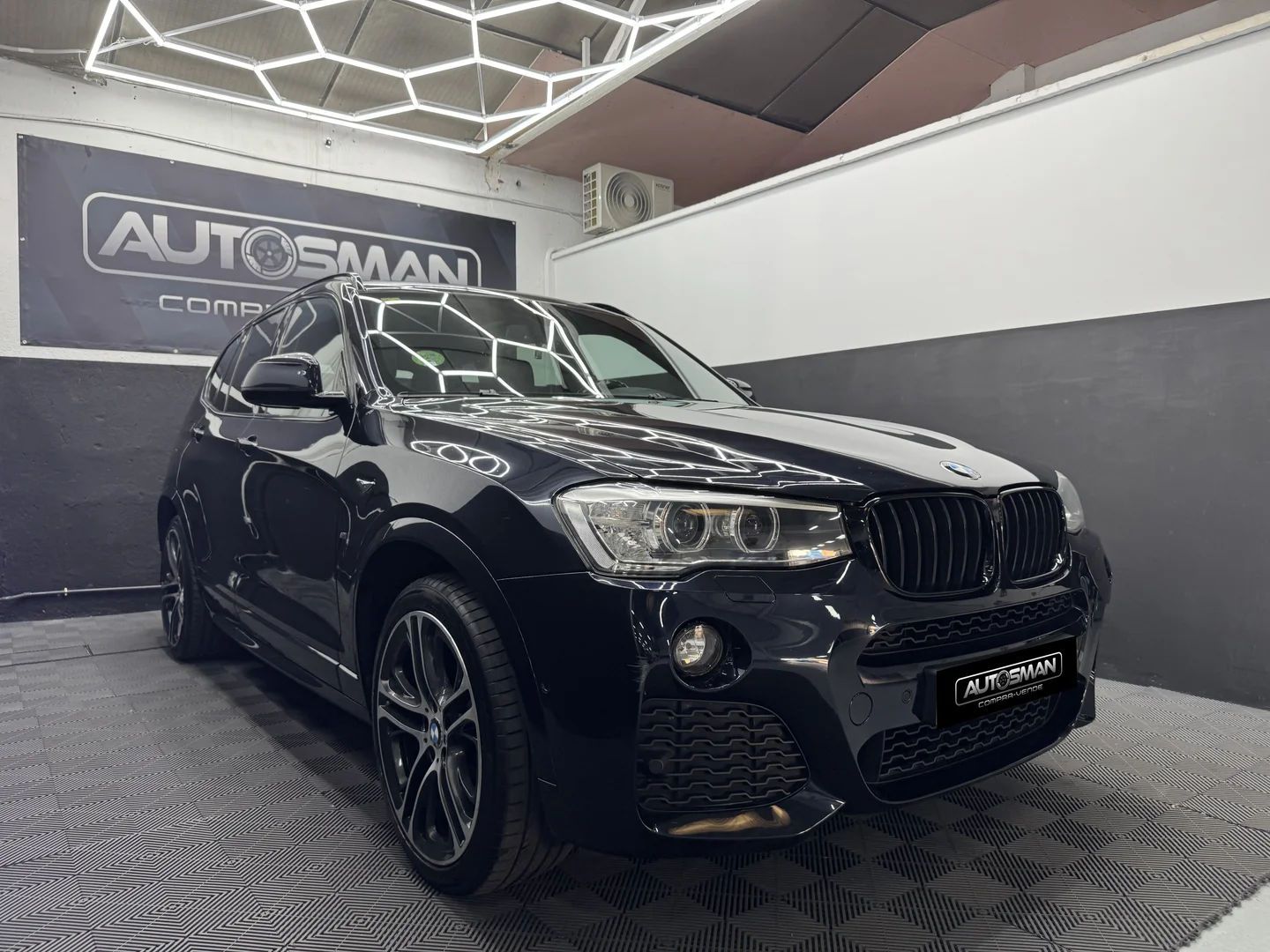 BMW X3 sDrive18d 2016 Diésel Negro - Motor